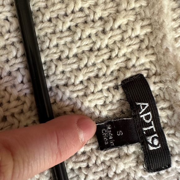 Apt.9 Woven sweater semi-casual. Cream colored size small. - Picture 5 of 6